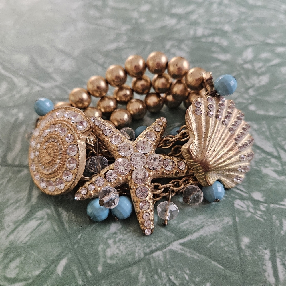 Gold and Blue Shell Bracelet - Picture 2 of 7